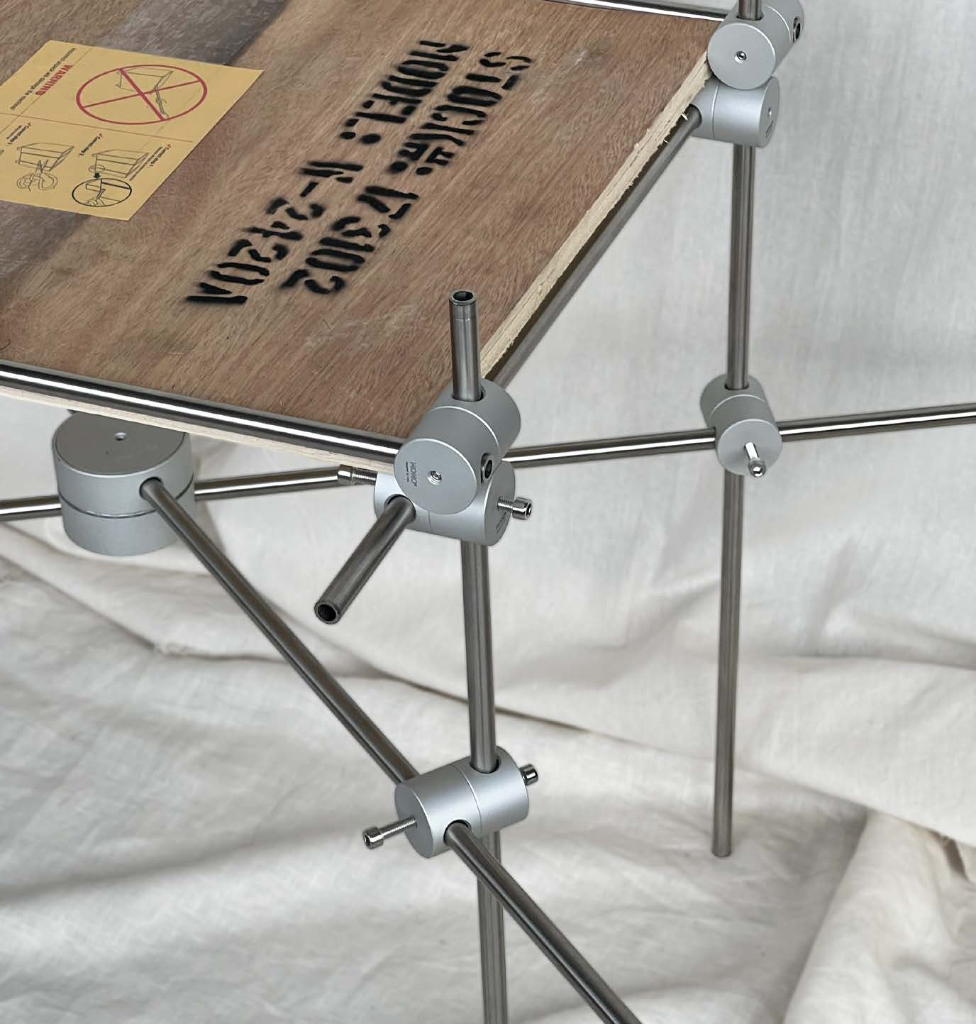 MONO*JOINT chair detail