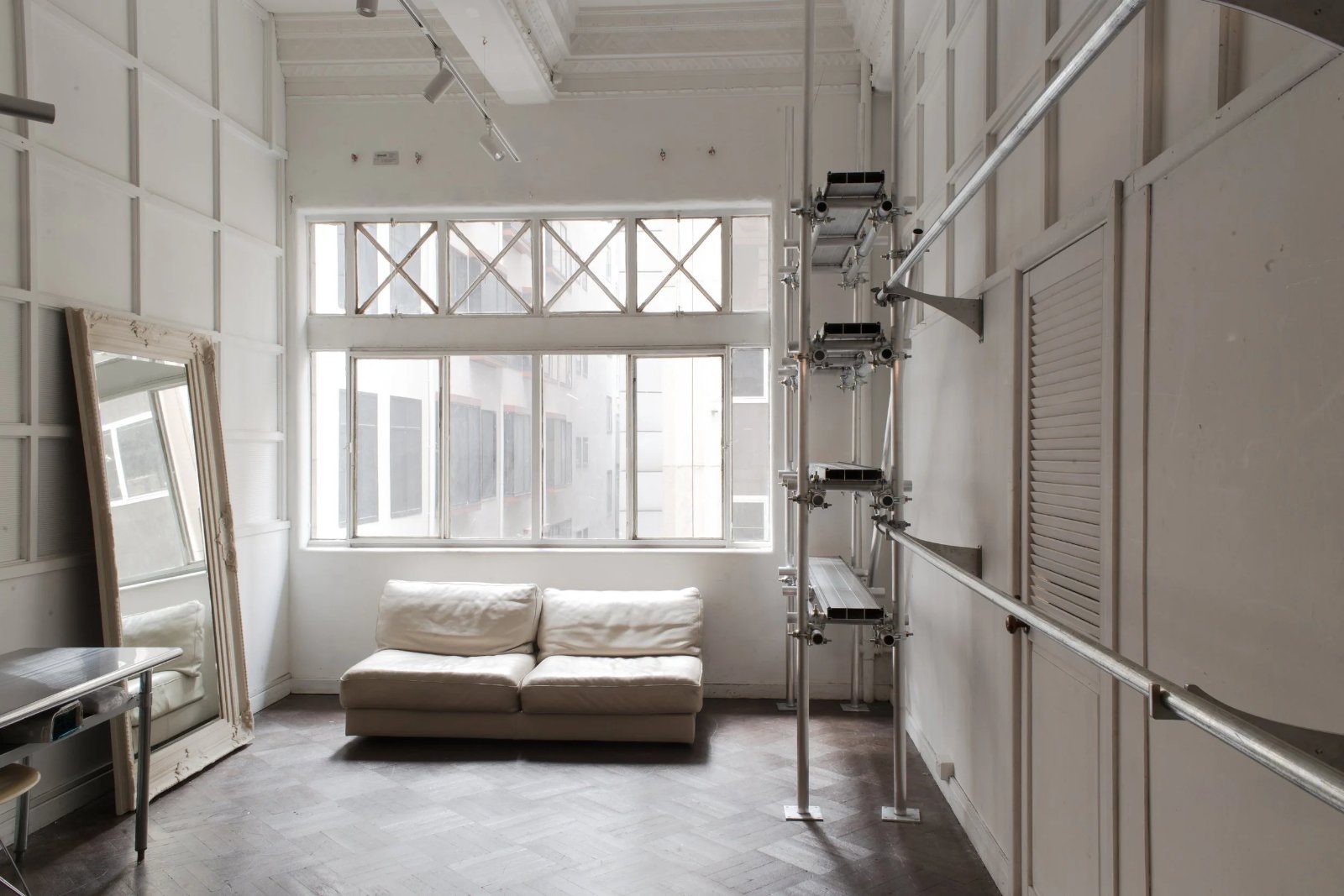 Syntax Offline — store design, Nicholas Building